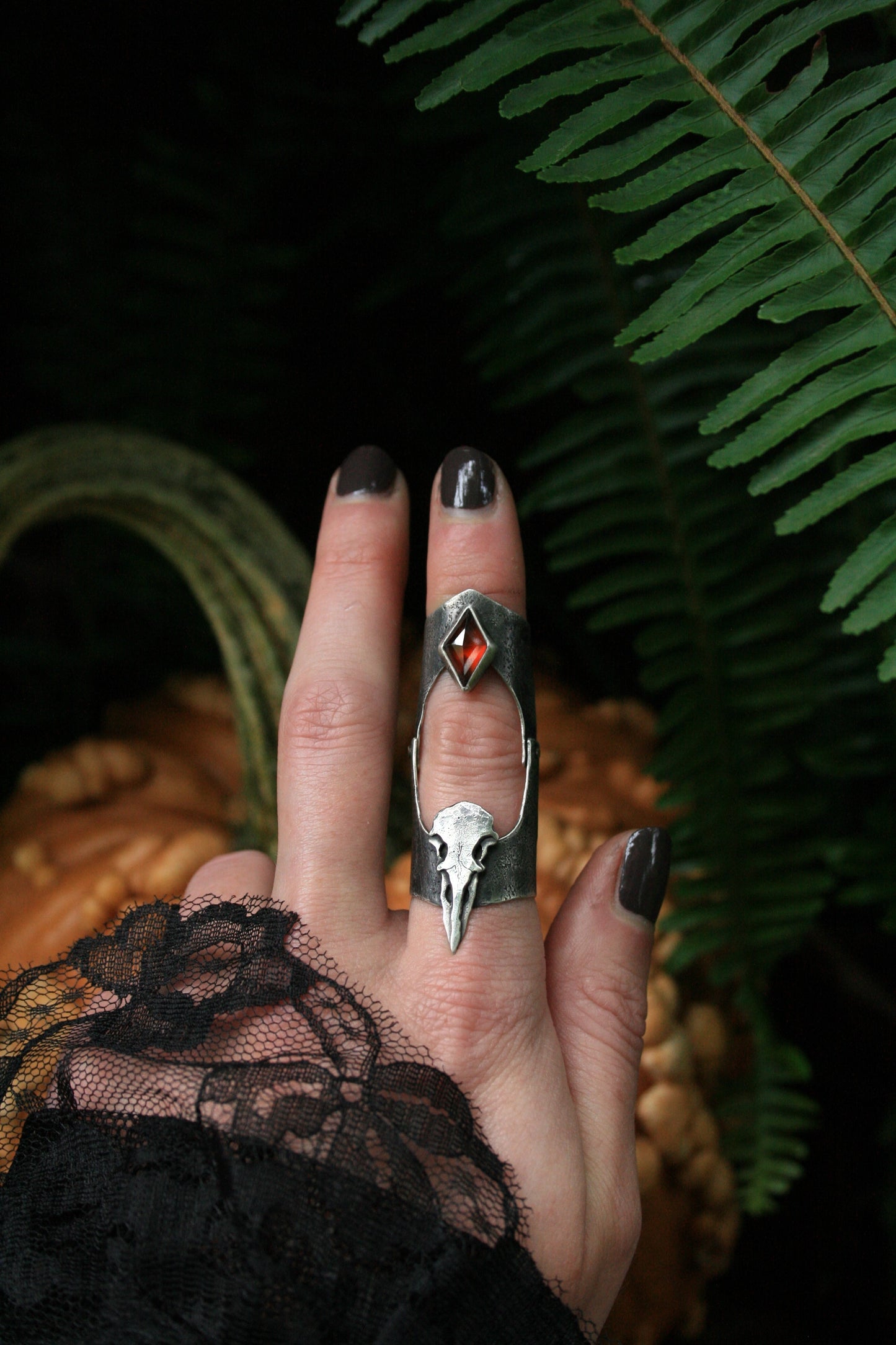 Raven Skull Knuckle Ring