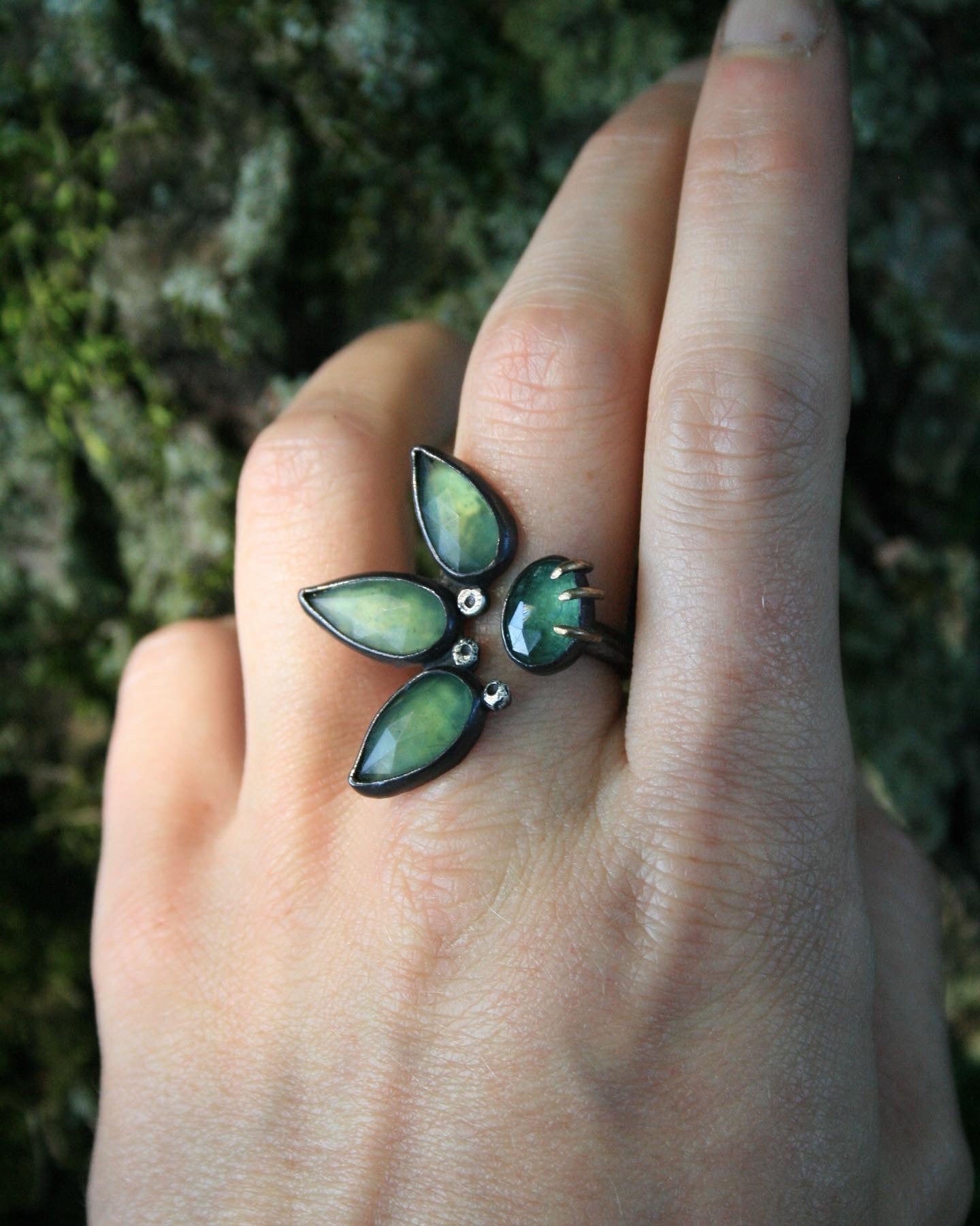 Sea Bloom // Fits 7-8.75.