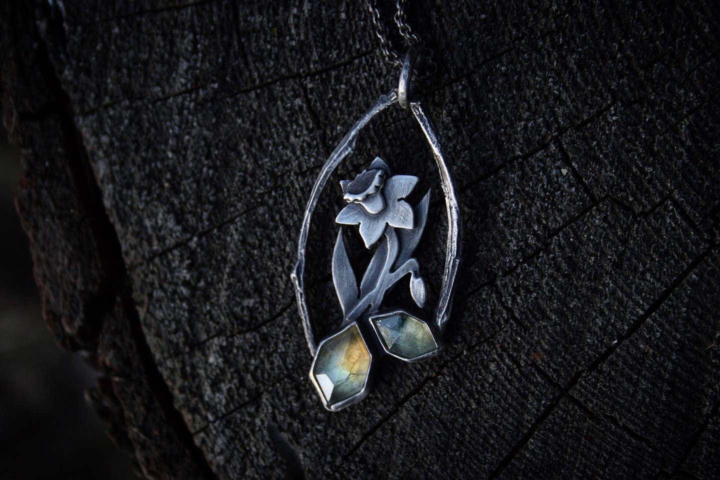 Daffodil Talisman