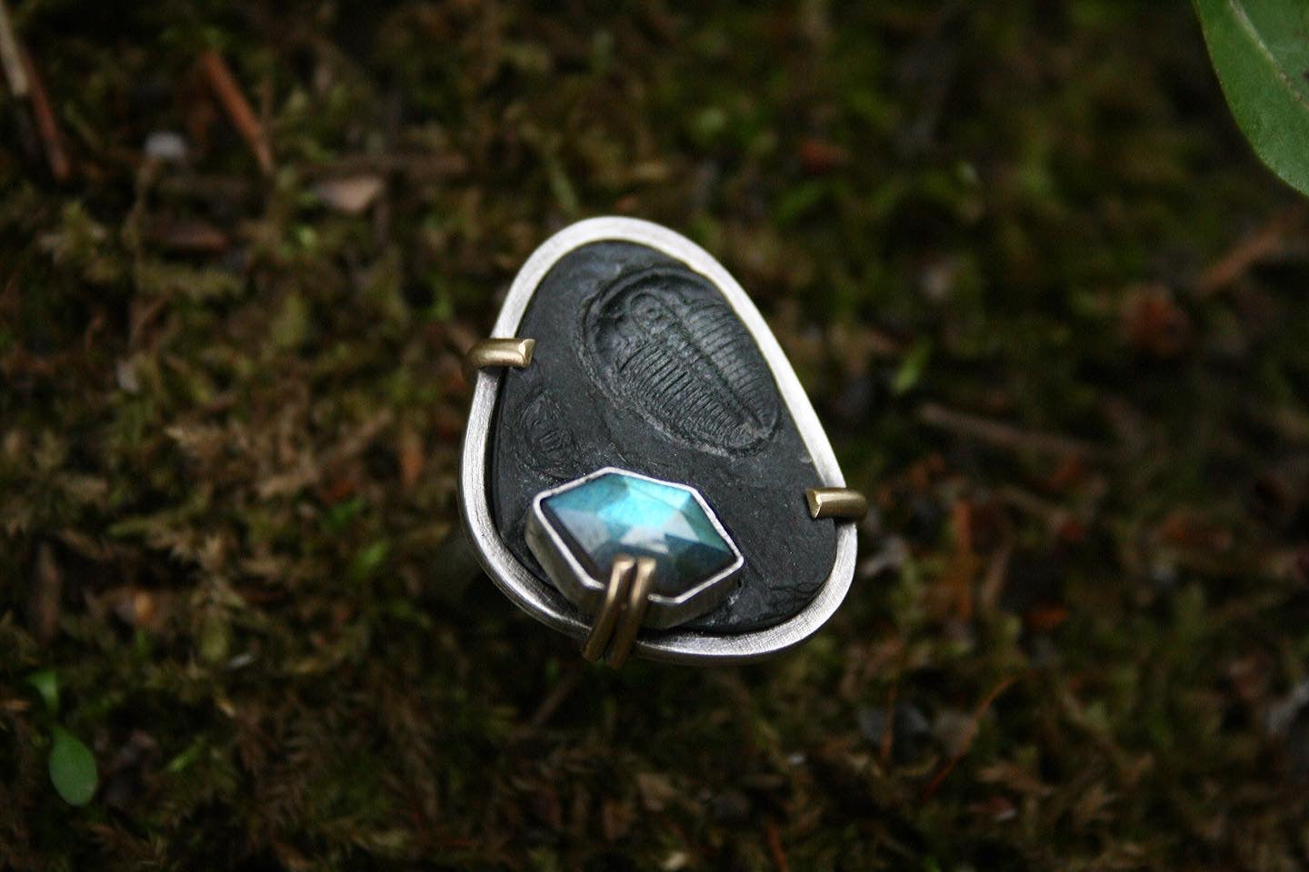 Trilobite + Labradorite Ring // Size 7.5
