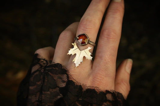 Garnet + Maple Leaf Set // Size 6.75-7