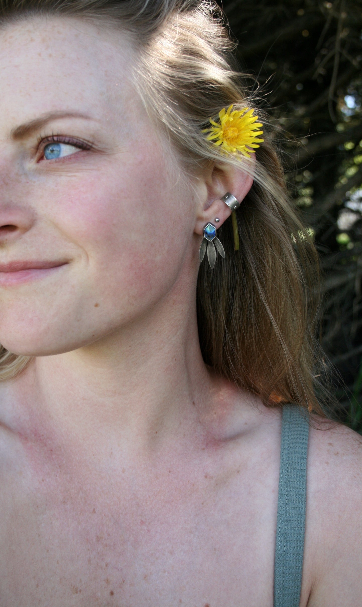 Bloom Studs