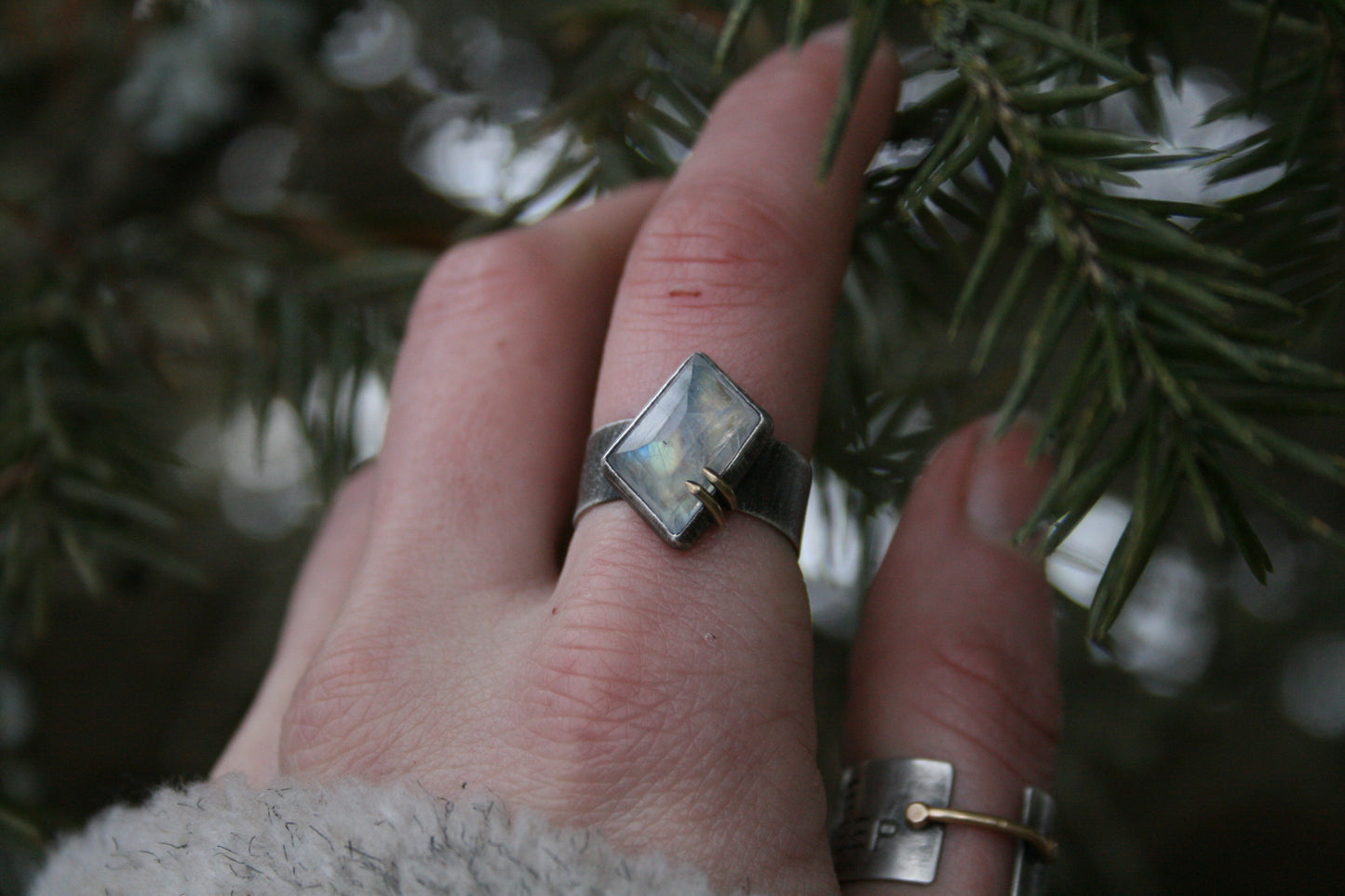 Moon Halo Ring // Fits size 7.75