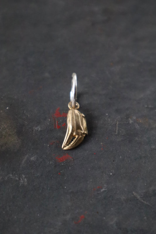 SINGLE BRONZE Crab Claw Hoop