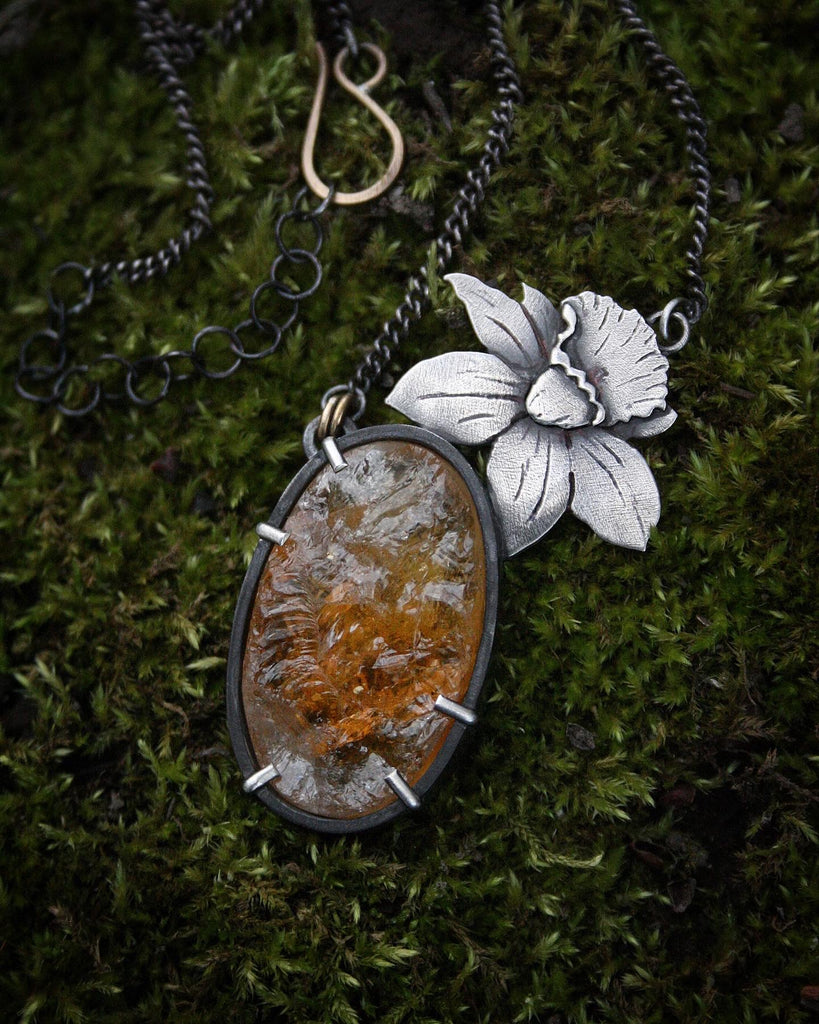 Raw Citrine + Daffodil